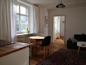 Private kitchen - Fünf Giebel Eck in der Freiheit am Ruhrtalradweg (Wetter)