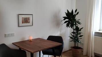 Appartement Exclusif, salle de bains privée, vue jardin (Alte Tischlerei I) | Restauration