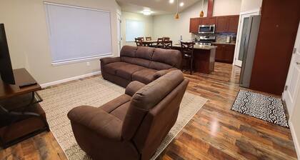 Beautiful, cozy stay near Hatcher Pass & Hiking