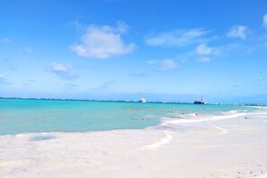 Perto da praia, toalhas de praia 