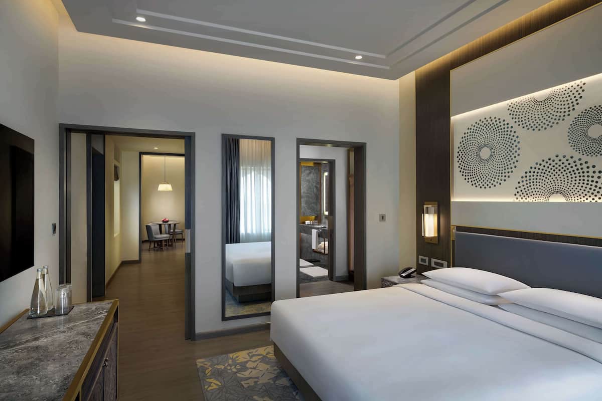 Suite (Majestic)