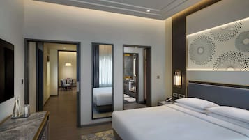 Suite (Majestic) | Down duvets, minibar, in-room safe, desk