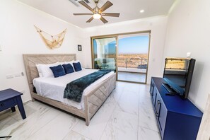 Condo panorámico | Muebles diferentes, wifi gratis y ropa de cama