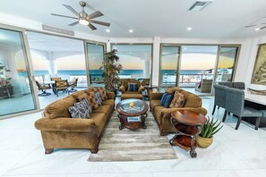 Living area - Hotel Casa Blanca Golf Villas (Puerto Peñasco)