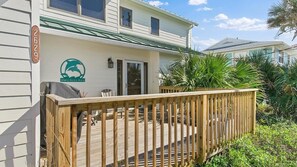 Terrace/patio - Steps to Sand, Pet-Friendly Oceanfront w. Dog Run (Ponte Vedra Beach)