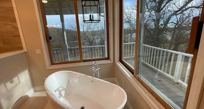 The Cimarron Lake House on Table Rock Lake!
