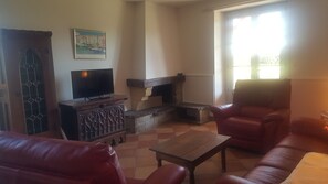 TV