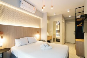 Estudio básico | Ropa de cama de alta calidad, minibar, wifi gratis y ropa de cama