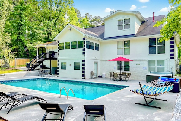 Enjoy a nice cool plunge in our large private over-sized seasonal pool (May-Sep)