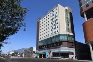 Exterior - Tru By Hilton Monterrey Fundidora (Monterrey)