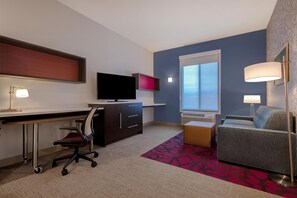 Egyptian cotton sheets, premium bedding, blackout curtains - Home2 Suites By Hilton Redding (Redding)
