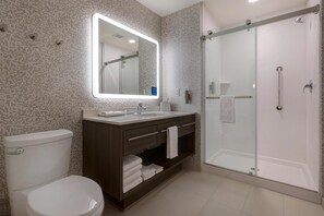 Bathroom shower - Home2 Suites By Hilton Redding (Redding)