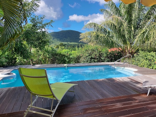 Villa with pool 300m from Grande Anse beach, DESHAIES