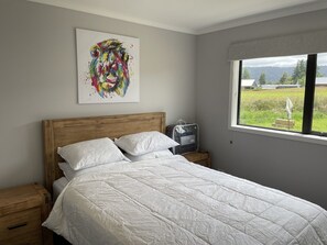 5 bedrooms, free WiFi, bed sheets - 5 Bdr with SPA facing the Mountain Red Door (Ohakune)
