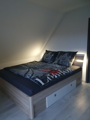 1 غرفة نوم وواي فاي مجانًا وملاءات أسرّة