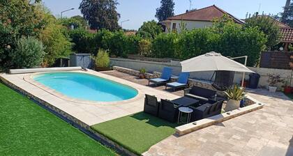 đŠ Le Petit Cocon - Parking PrivĂ© - Ă 5 minutes Tram & 15 minutes MĂ©tro