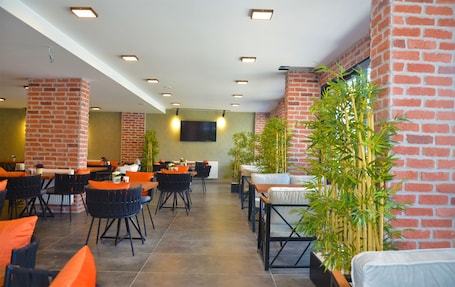 Free daily buffet breakfast . Sefine Hotel