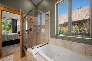 Shower, towels - Powder Mtn Trapper Lodge TR1 | Ski Retreat | Game Rm (Eden)
