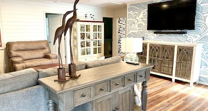 Hearts Ease at Sunset Beach: relax, unwind. get comfortable!