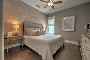 3 chambres, fer et planche à repasser, accès au Wi-Fi (inclus)