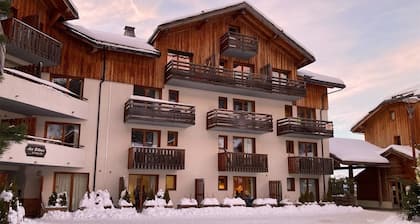 Appart 6 pers center station 1800 pied des pistes