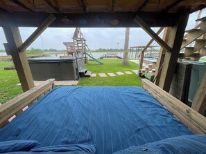 Property grounds - Best Texas Fishing, Waterfront with a Swimming Pool and Pet Friendly (Bay City)