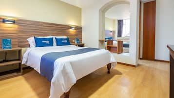 Habitación doble | Ropa de cama hipoalergénica, wifi gratis, ropa de cama