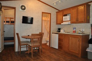 Basic Cottage | Living area - Camp Cardinal Gloucester Point (Hayes)