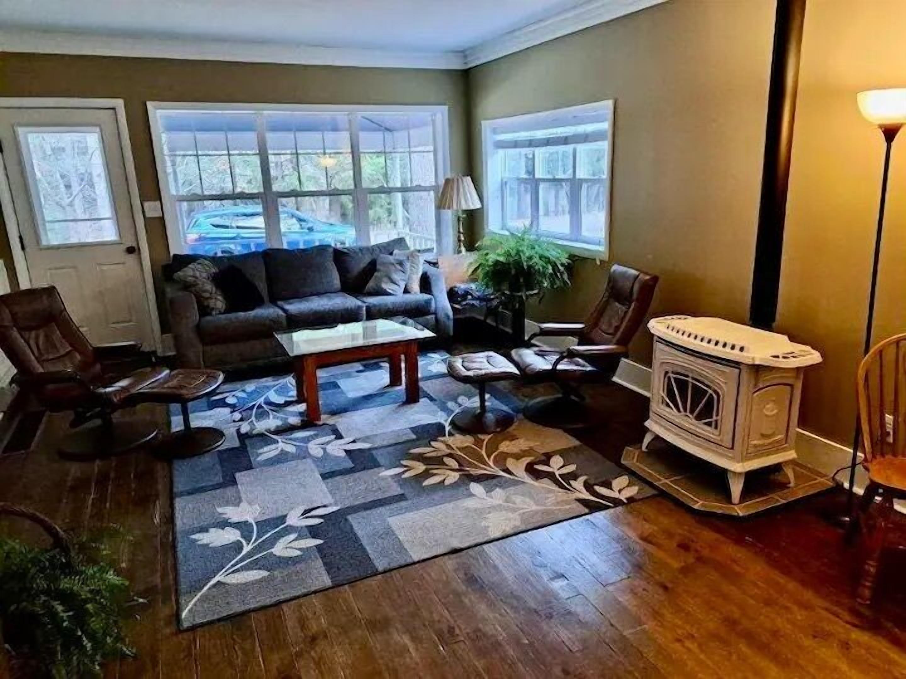 Rumah Basic, pemandangan sungai | Area keluarga