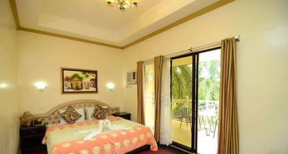 Sunny Point Hotel & Apartelle