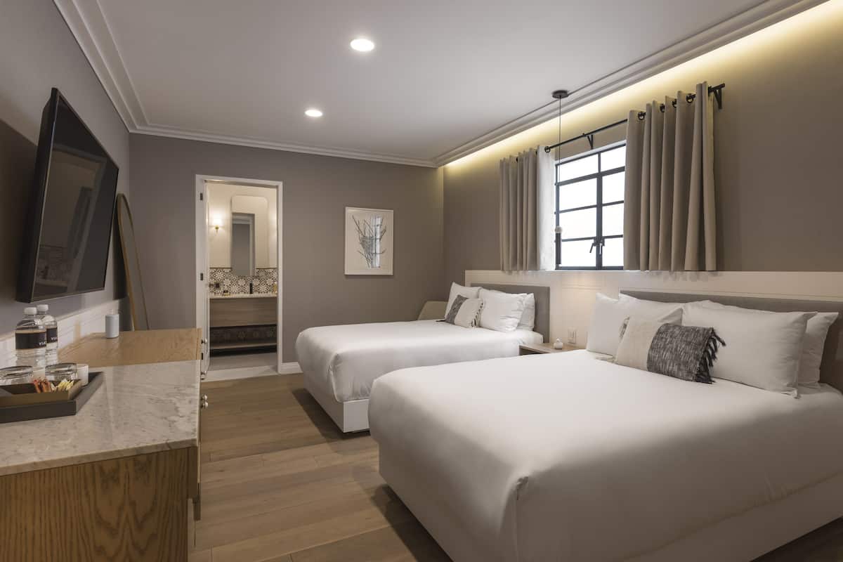 1 habitación, minibar y caja de seguridad en la habitación