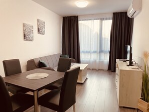 ラグジュアリー アパートメント 1 ベッドルーム 喫煙可 マウンテンビュー | 1 室のベッドルーム、高級寝具、客室ごとに異なる装飾、客室ごとに異なるインテリア