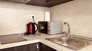 Ảnh chưa phân loại, 3 trong số 24 ảnh, nút