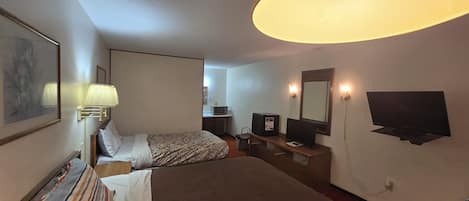 Bureau, fer et planche à repasser, Wi-Fi gratuit, draps fournis