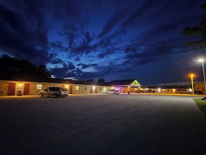 Ubetjent parkering (inkludert)