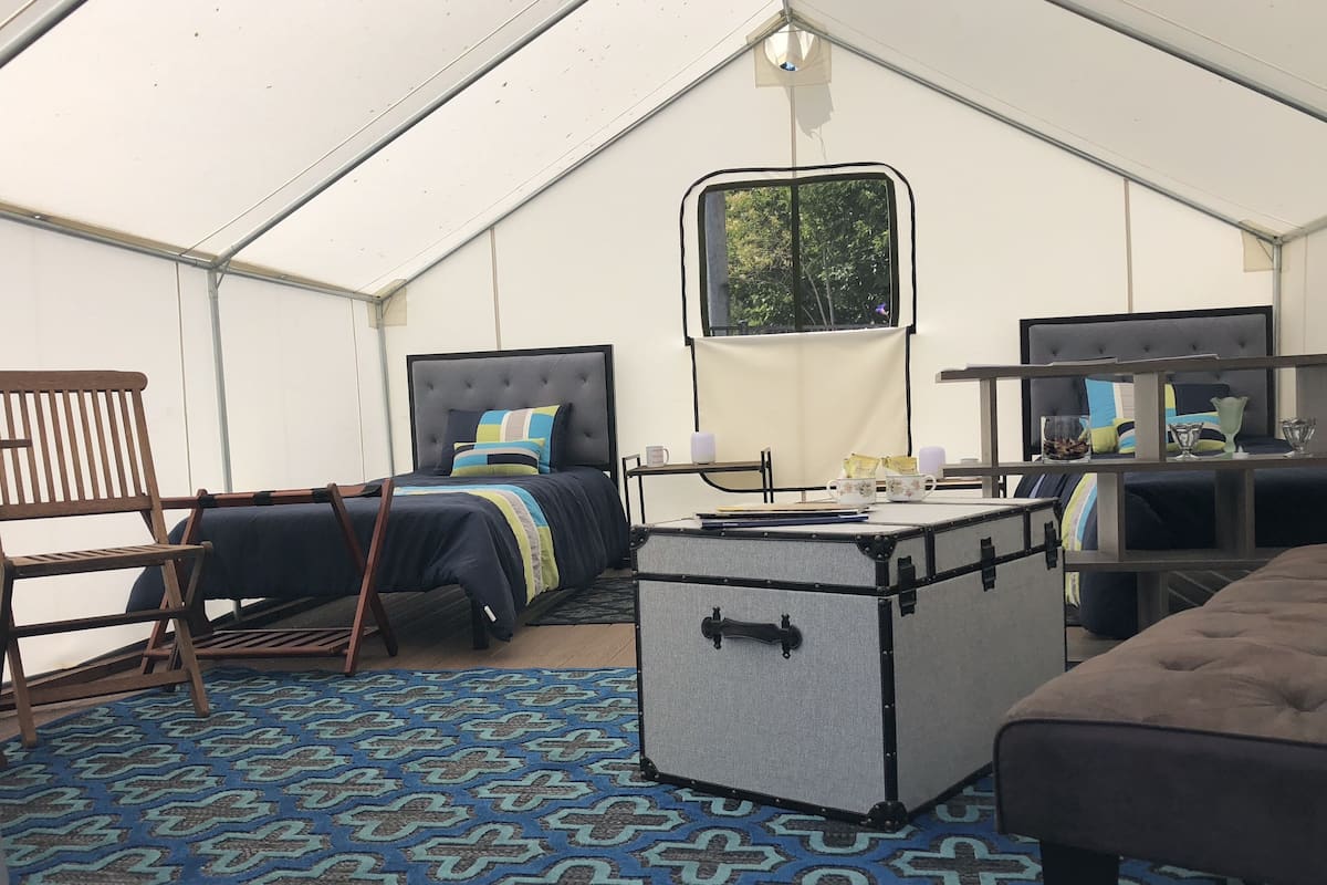 Standard Tent | Free WiFi, bed sheets