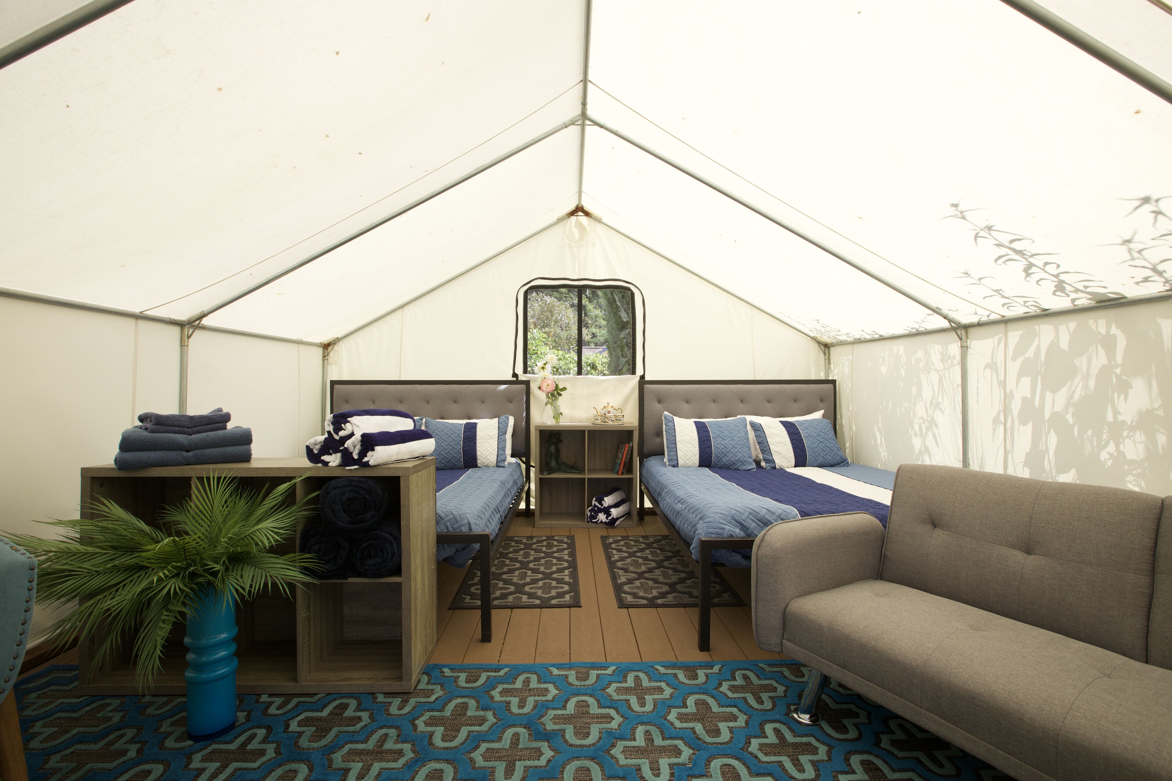 Standard Tent | Free WiFi, bed sheets
