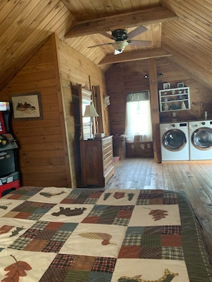 1 chambre, fer et planche à repasser, Wi-Fi gratuit, draps fournis