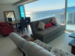 TV, Netflix, streaming services