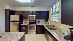 Table de salle à manger, îlot de cuisine