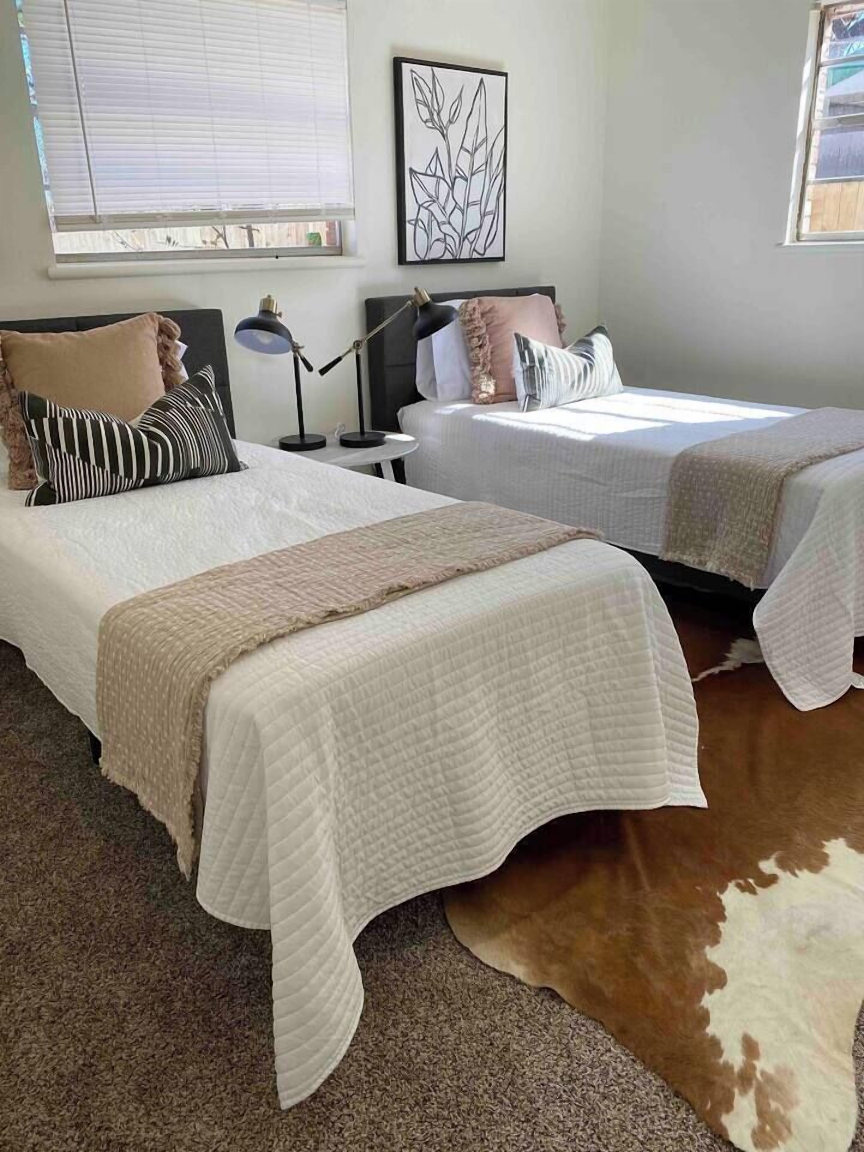 4 Schlafzimmer, Bügeleisen/Bügelbrett, kostenloses WLAN, Bettwäsche