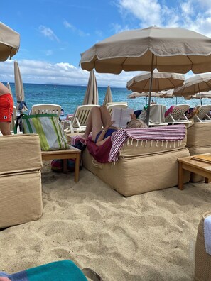 Beach nearby, beach towels