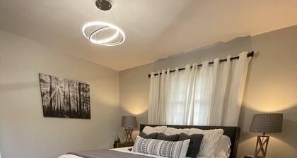 Family & Pet Friendly Home away from home -MTSU: 2 miles, Sports Complex: 4.5 mi