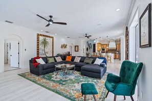 Smart-TV, Tischtennisplatte