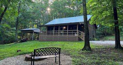 Cozy, Quiet Cabin with firepit close to the Ohio River