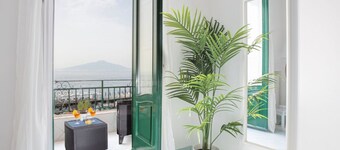 Seaview Home on the beach & amazing views terrace