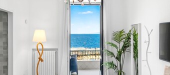 Seaview Home on the beach & amazing views terrace