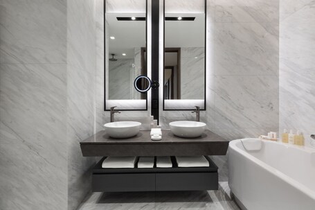JW Marriott Hotel Istanbul Marmara Sea - Image 113