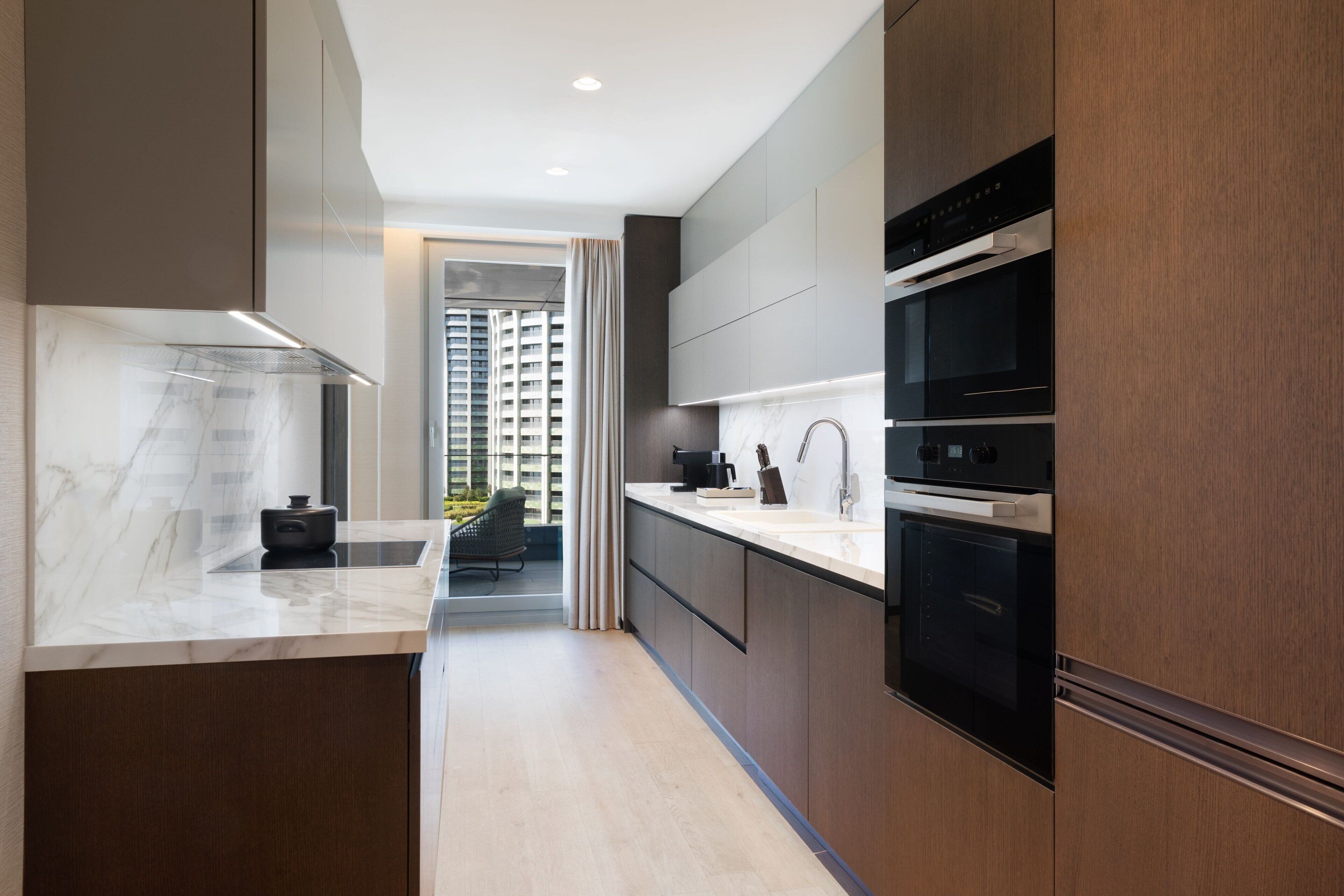 espresso maker, coffee/tea maker, electric kettle