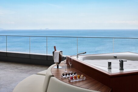 JW Marriott Hotel Istanbul Marmara Sea - Image 82